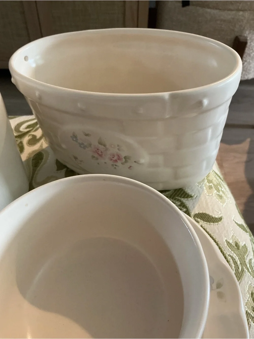 Pfaltzgraff Cream Dinnerware Set with Pink Rose